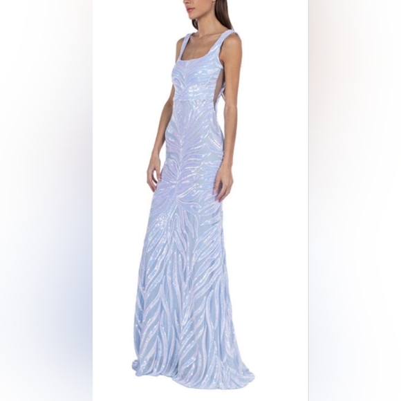 B Smart Sleeveless Sequin Scroll Bodycon Dress Sky Blue. Juniors 3. Brand New. - Picture 2 of 11